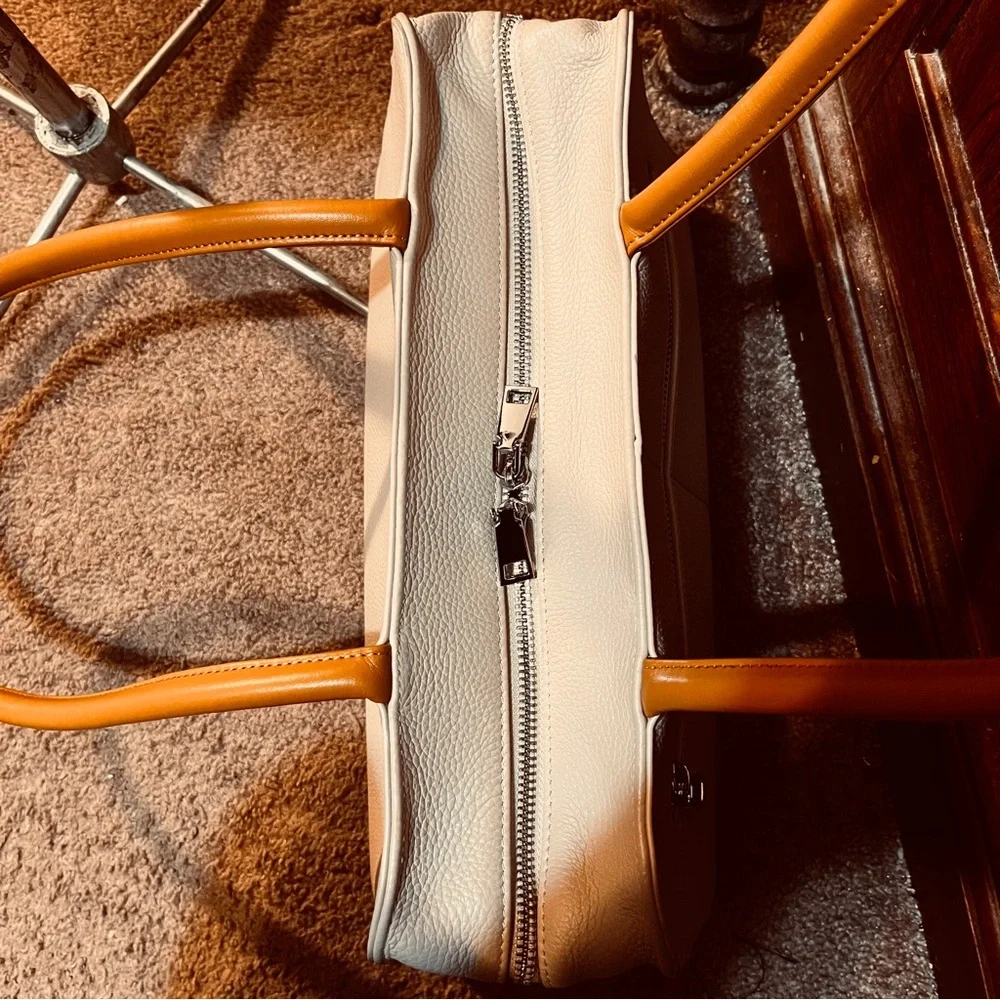BOMANIER Beige Shoulder Bag with Tan Handles